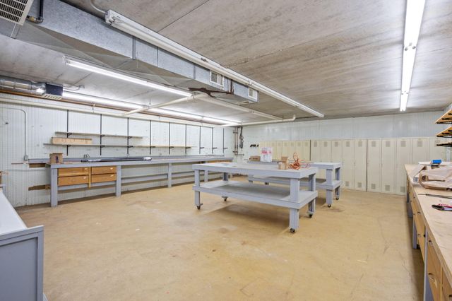1065 Johnson Street, Tallmadge Twp, MI 49435