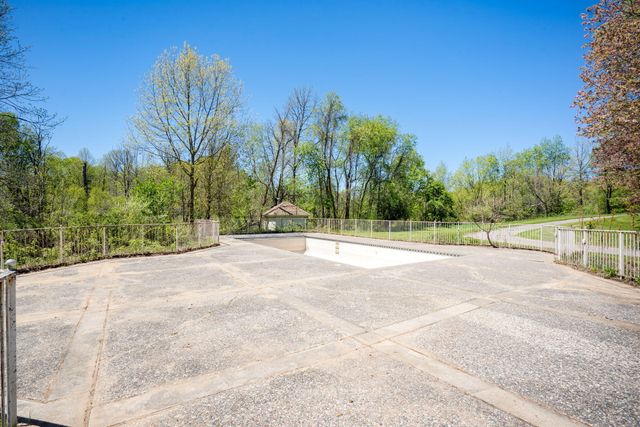 1065 Johnson Street, Tallmadge Twp, MI 49435