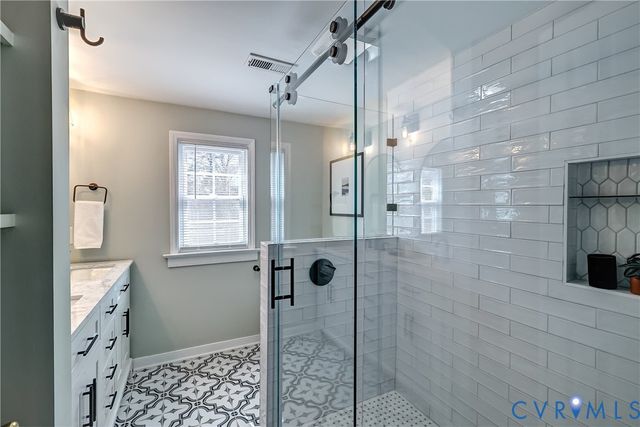 6605 W Grace St, Henrico, VA 23226