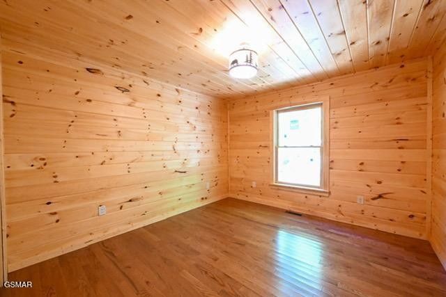 1710 Orchard Dr, Sevierville, TN 37876