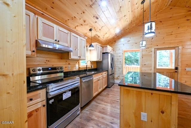 1710 Orchard Dr, Sevierville, TN 37876