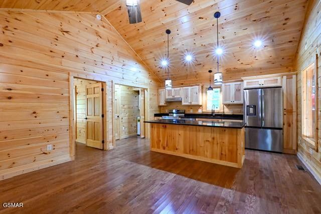 1710 Orchard Dr, Sevierville, TN 37876