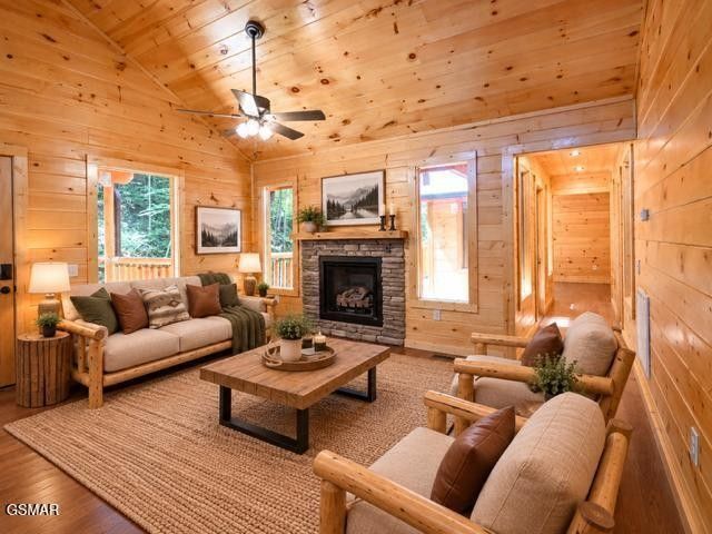 1710 Orchard Dr, Sevierville, TN 37876