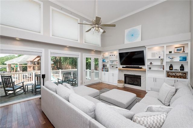 1905 Lancing Crest LN, Chesapeake, VA 23323