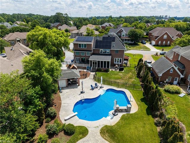 1905 Lancing Crest LN, Chesapeake, VA 23323