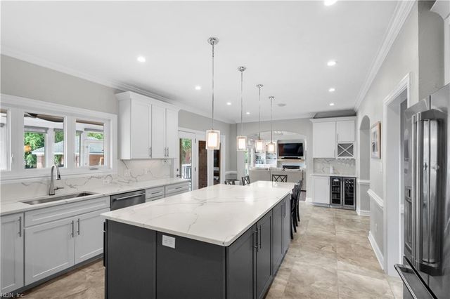 1905 Lancing Crest LN, Chesapeake, VA 23323