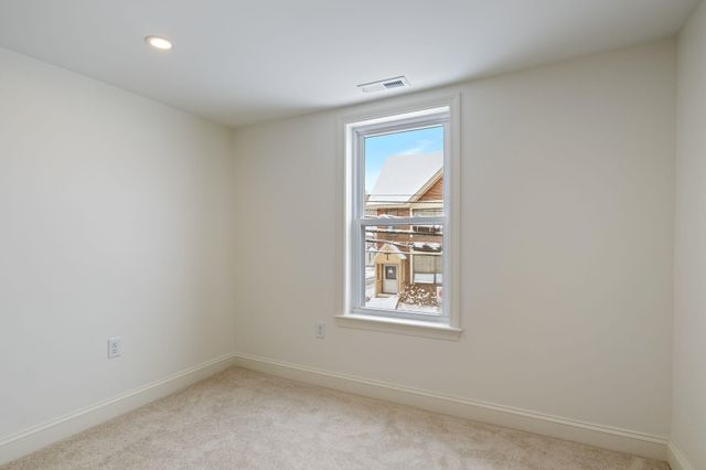 58 S State Street, Concord, NH 03301