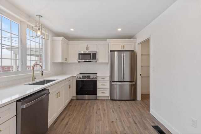 58 S State Street, Concord, NH 03301