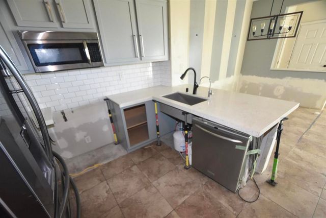 4300 Newton Ave 85, San Diego, CA 92113