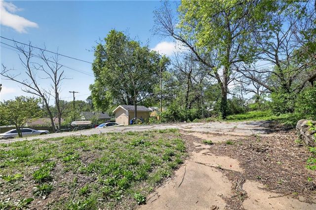1846 N 38th Street, Kansas City, KS 66102