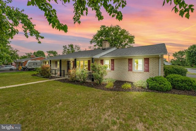 446 RICHARD STREET, Martinsburg, WV 25404