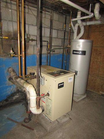 82 Arrowhead Avenue, Milton, VT 05468