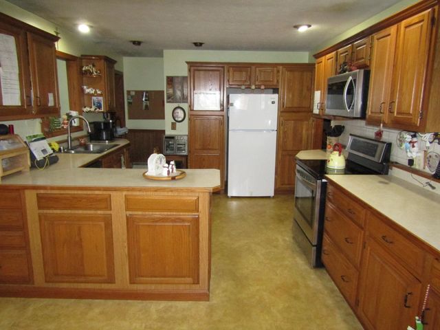 82 Arrowhead Avenue, Milton, VT 05468