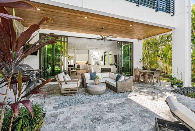 820 NE 7th Avenue, Delray Beach, FL 33483