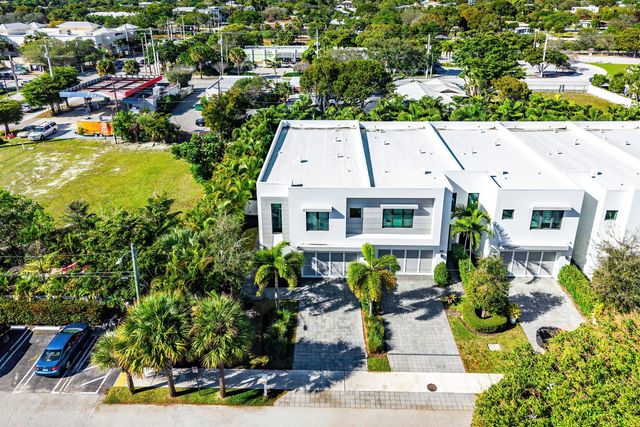 820 NE 7th Avenue, Delray Beach, FL 33483