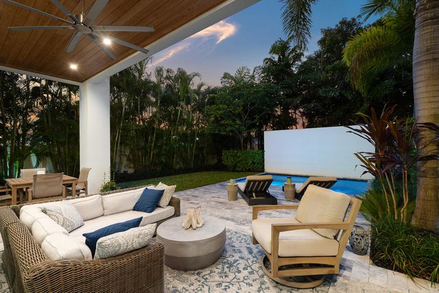 820 NE 7th Avenue, Delray Beach, FL 33483