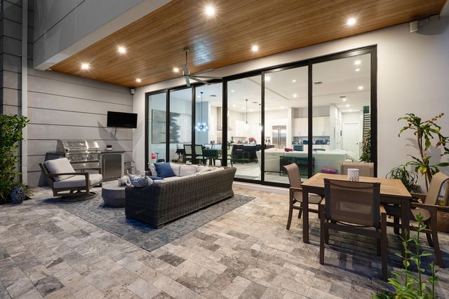 820 NE 7th Avenue, Delray Beach, FL 33483