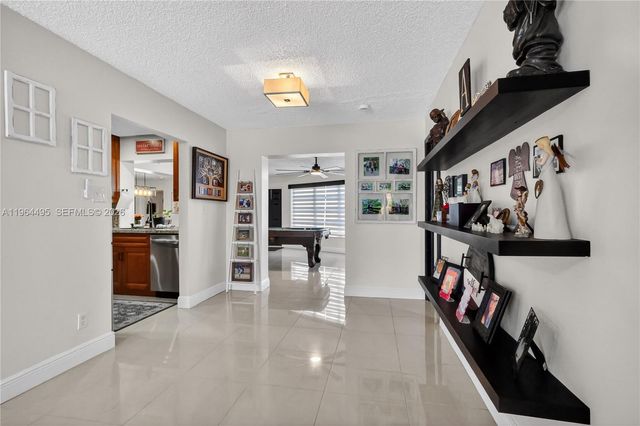 9401 NW 81st Ct, Tamarac, FL 33321