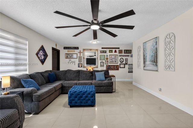 9401 NW 81st Ct, Tamarac, FL 33321