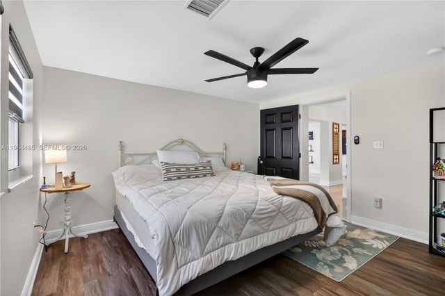 9401 NW 81st Ct, Tamarac, FL 33321