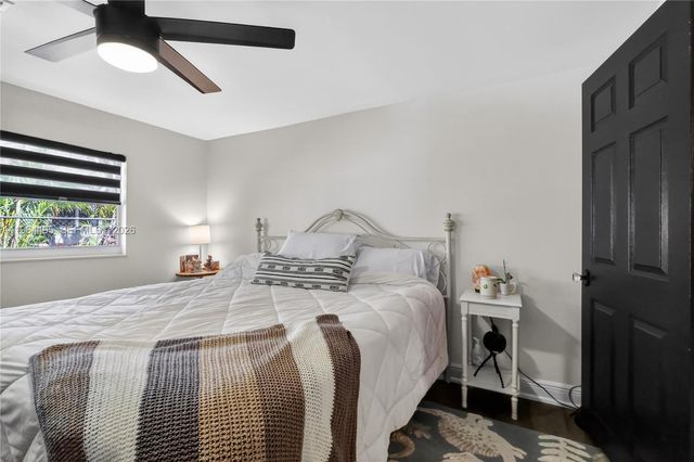 9401 NW 81st Ct, Tamarac, FL 33321