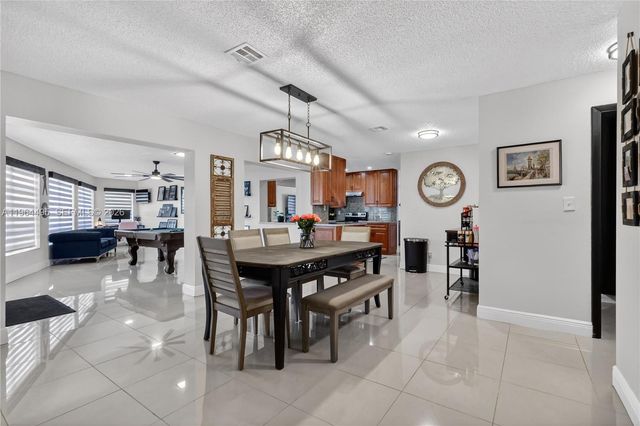 9401 NW 81st Ct, Tamarac, FL 33321