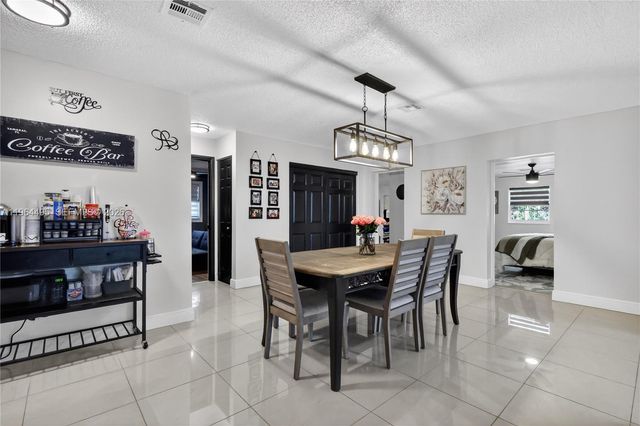 9401 NW 81st Ct, Tamarac, FL 33321