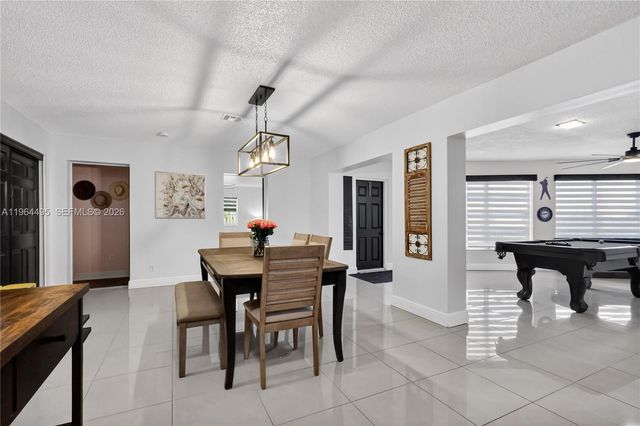 9401 NW 81st Ct, Tamarac, FL 33321