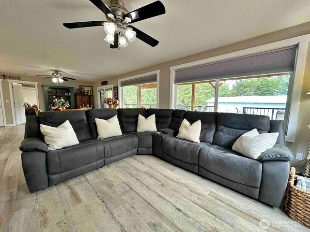 13005 N Alley, Long Beach, WA 98631