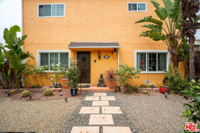 2045 Claudina Avenue, Los Angeles, CA 90016