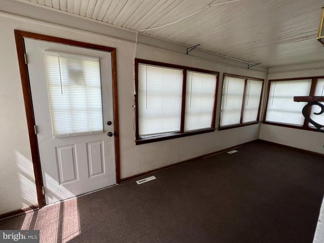 23 W MISPILLION ST, Harrington, DE 19952