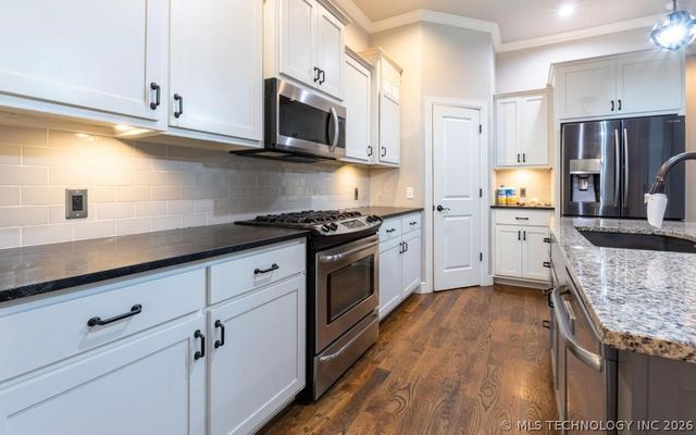 1227 E 133rd Place, Glenpool, OK 74033