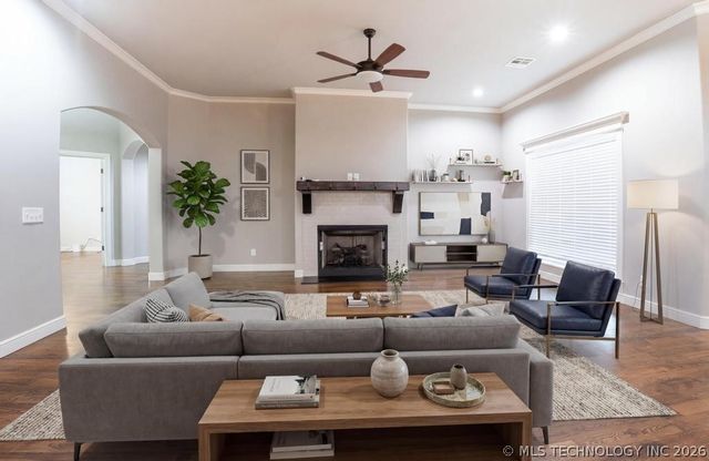 1227 E 133rd Place, Glenpool, OK 74033