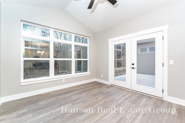 1388 Center Hill Road 53, Lowell, MI 49331