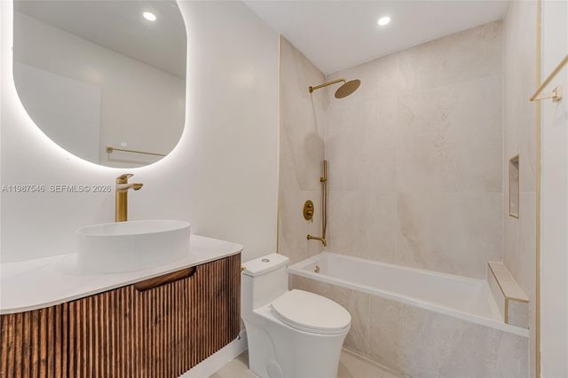 1017 NW 47th St, Miami, FL 33127