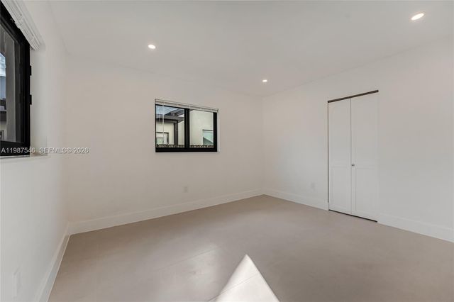 1017 NW 47th St, Miami, FL 33127