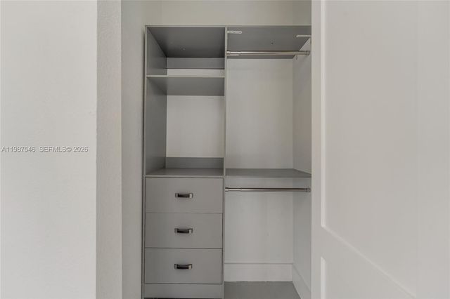 1017 NW 47th St, Miami, FL 33127