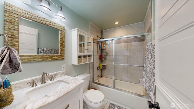 6518 194th Avenue E, Bonney Lake, WA 98391