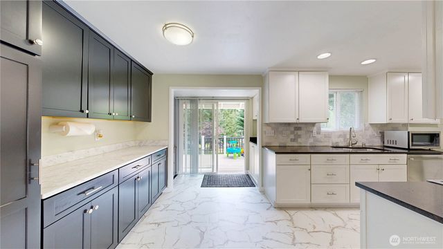 6518 194th Avenue E, Bonney Lake, WA 98391
