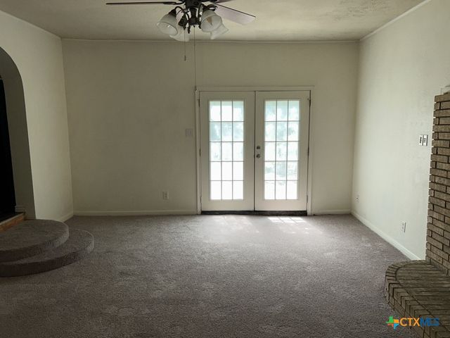 304 Oak Street, Copperas Cove, TX 76522