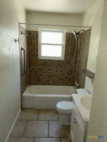 304 Oak Street, Copperas Cove, TX 76522