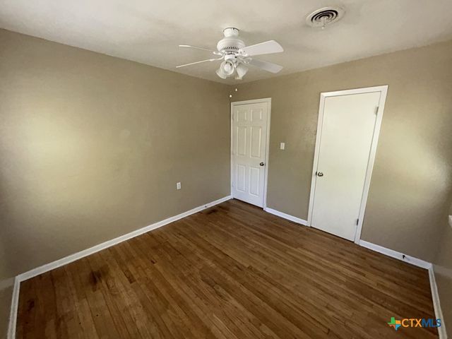 304 Oak Street, Copperas Cove, TX 76522