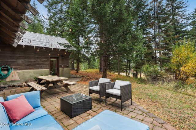 6162 Eureka RD, Sagle, ID 83860