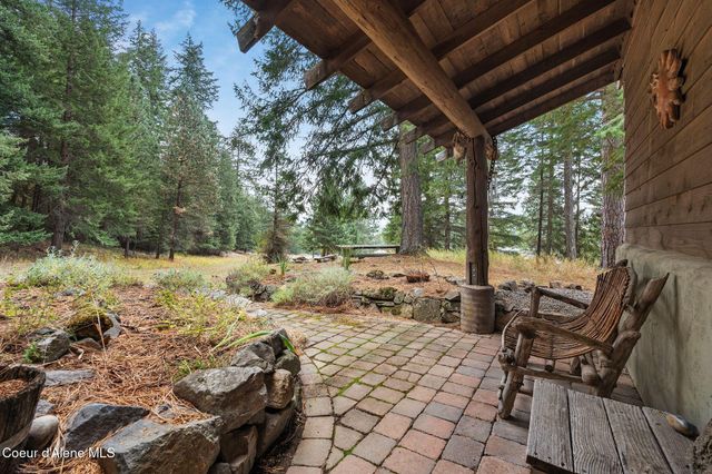6162 Eureka RD, Sagle, ID 83860