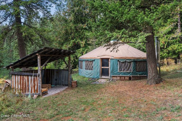 6162 Eureka RD, Sagle, ID 83860