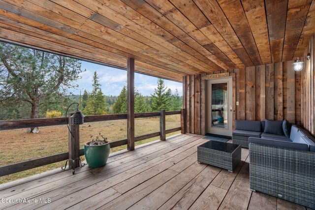 6162 Eureka RD, Sagle, ID 83860