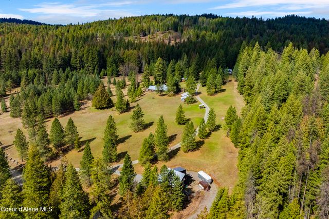6162 Eureka RD, Sagle, ID 83860