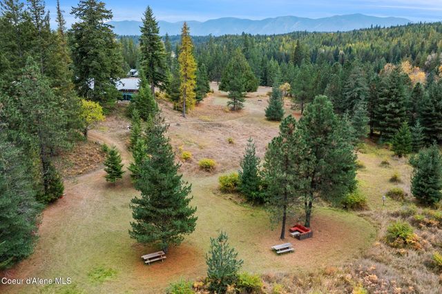 6162 Eureka RD, Sagle, ID 83860