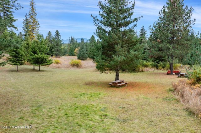 6162 Eureka RD, Sagle, ID 83860