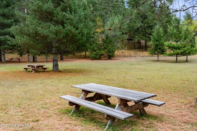 6162 Eureka RD, Sagle, ID 83860